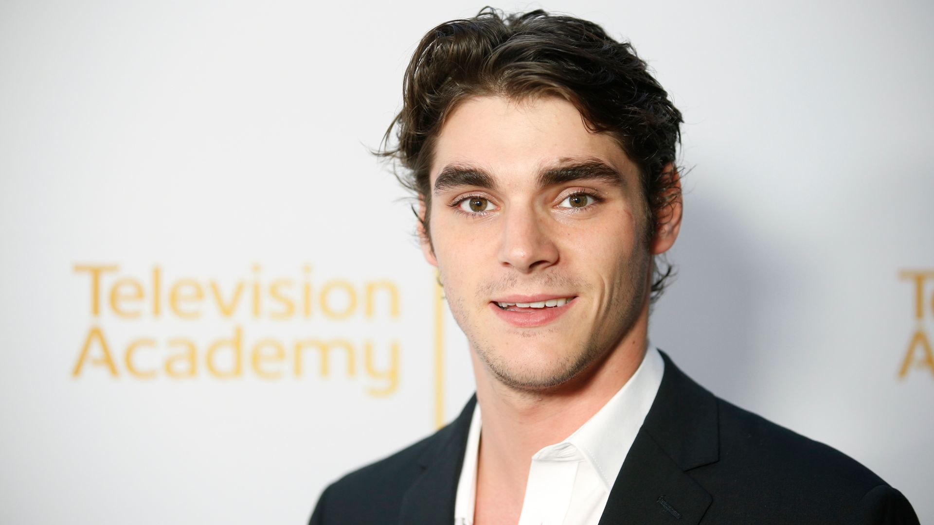 Breaking Bad star RJ Mitte dies aged 34